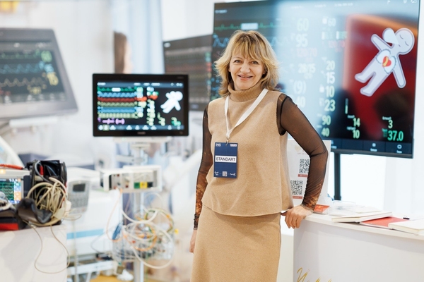 The Future of Healthcare: 5 Steps to Building Trust in AI (According to the Future Health Index 2025) - MIOT
